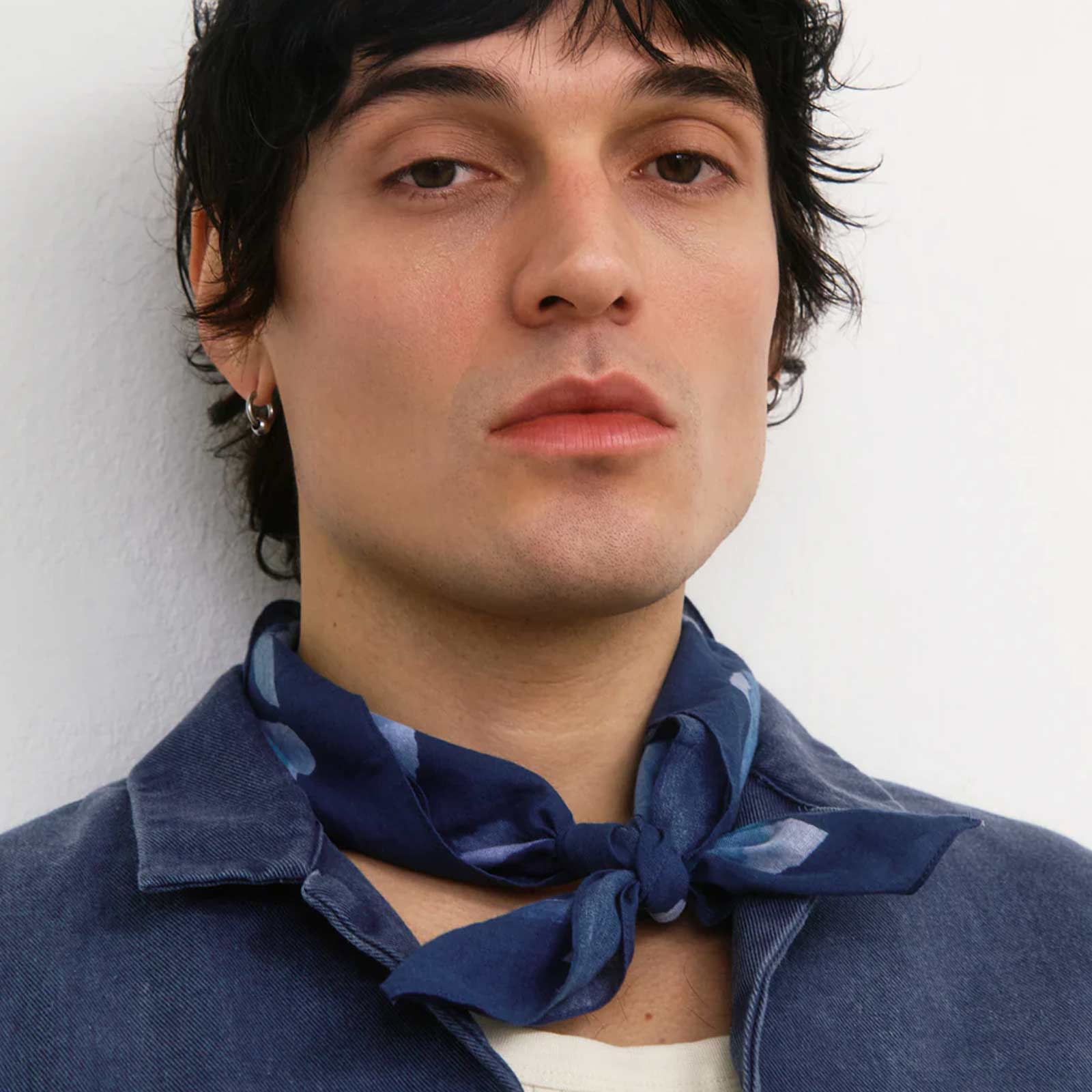 Bandana Navy Flower - Image 4
