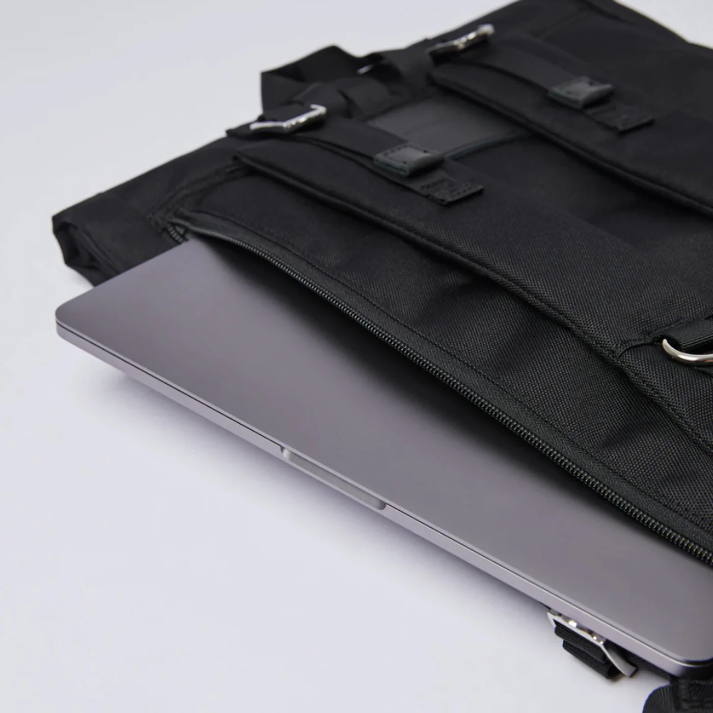 Bernt Backpack black with black Leather - Image 4
