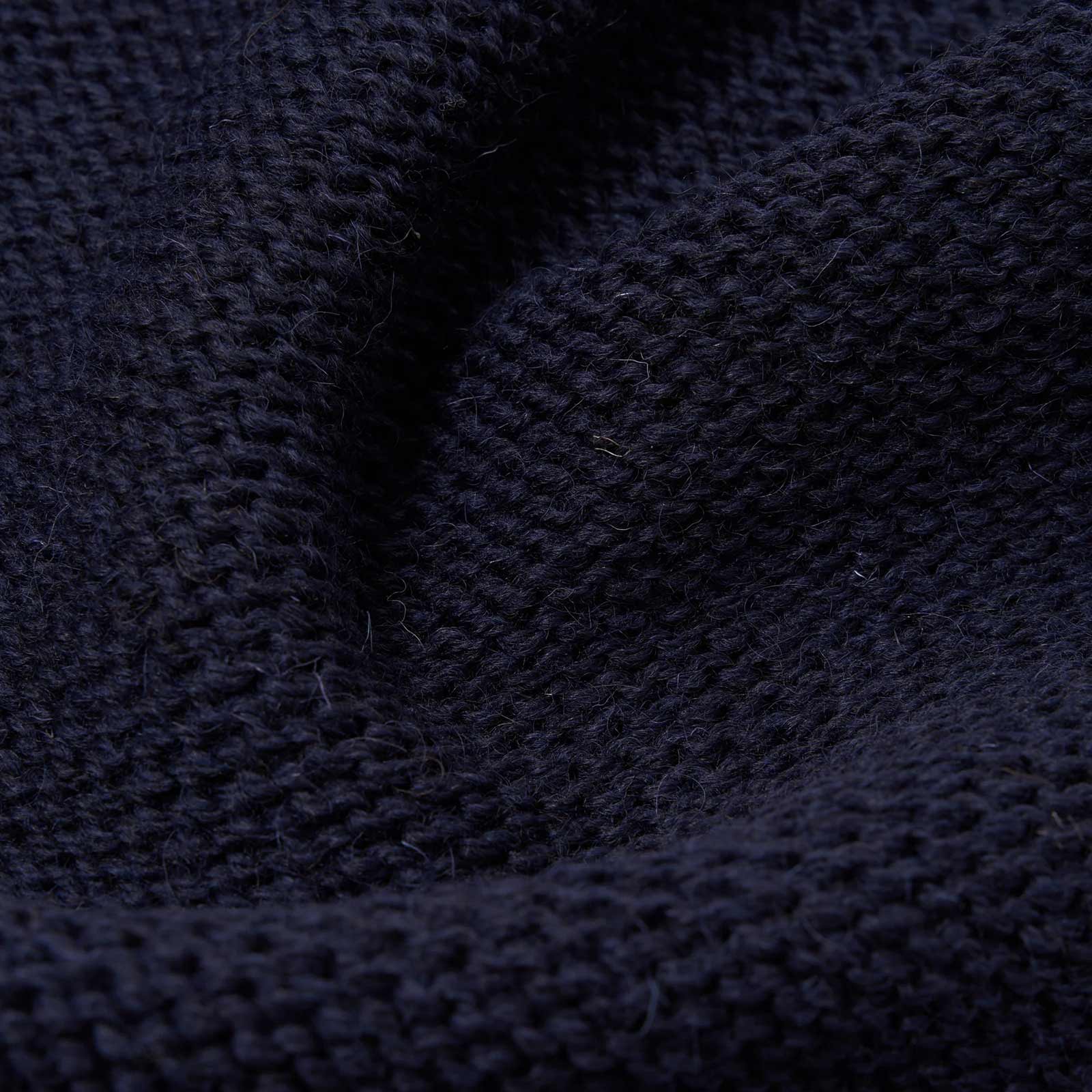 British Wool Scarf navy/ecru - Image 3