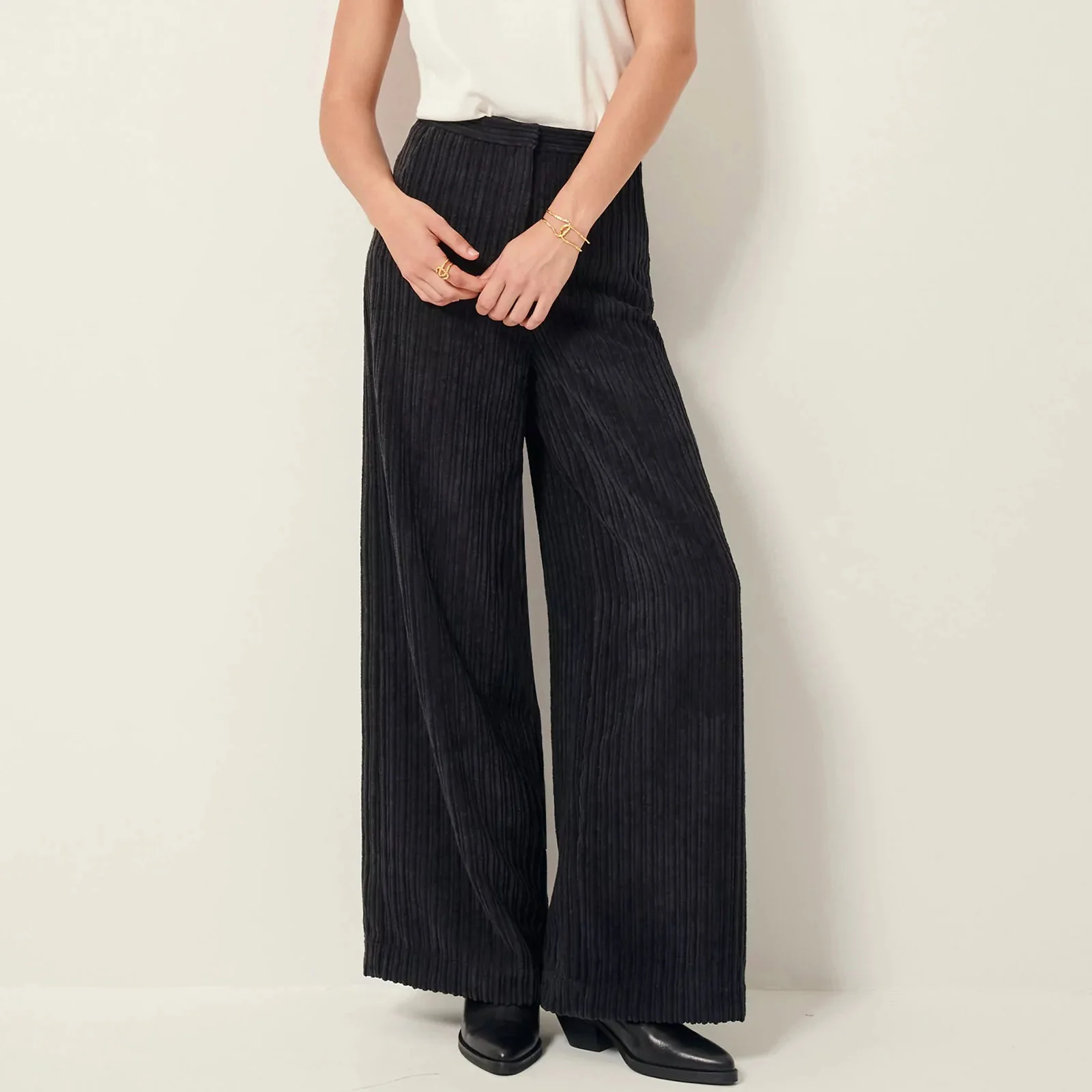 Cap East Trousers black - Image 3