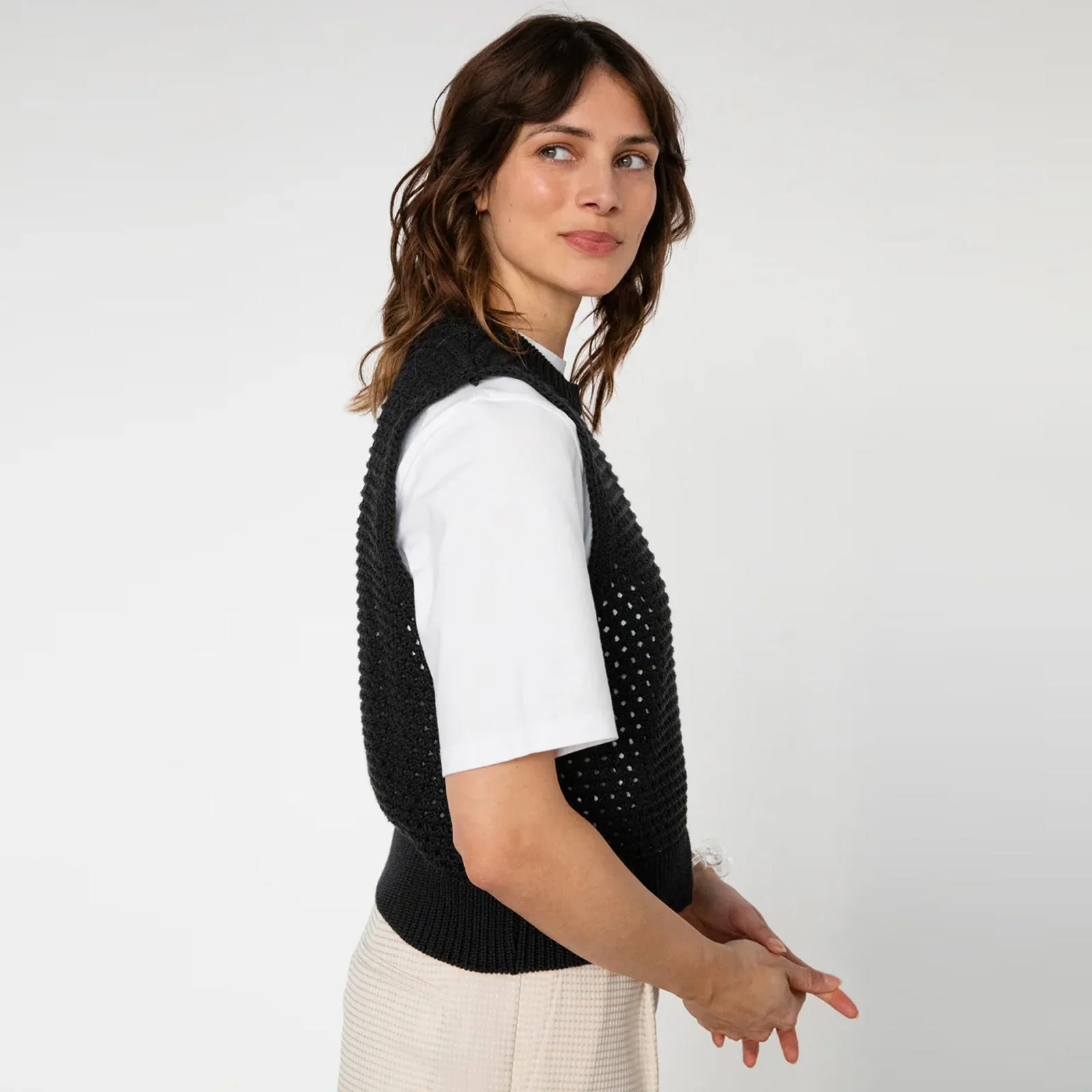 Cropped Knit Vest true black - Image 4