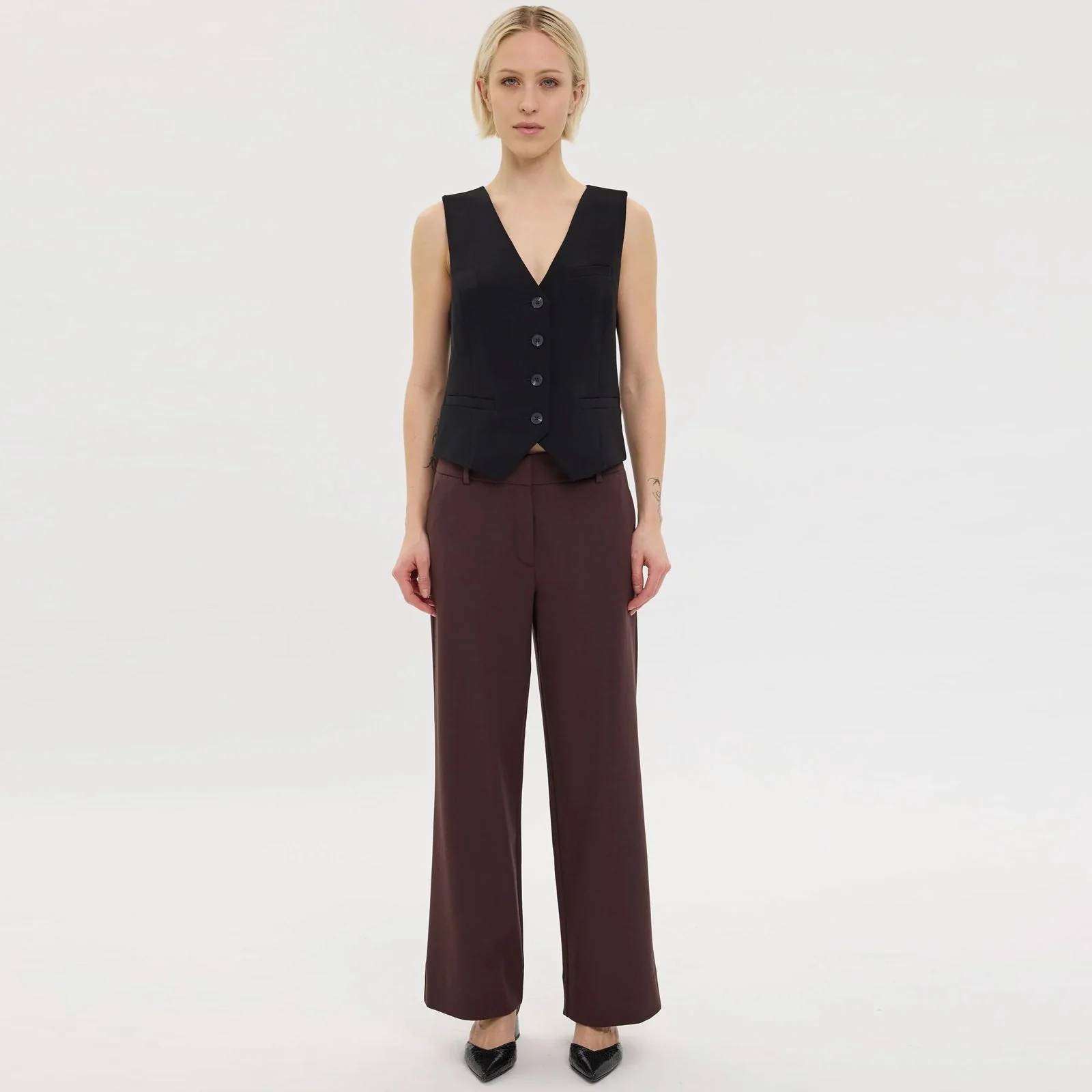 DenaFV Regular 053 deep garnet