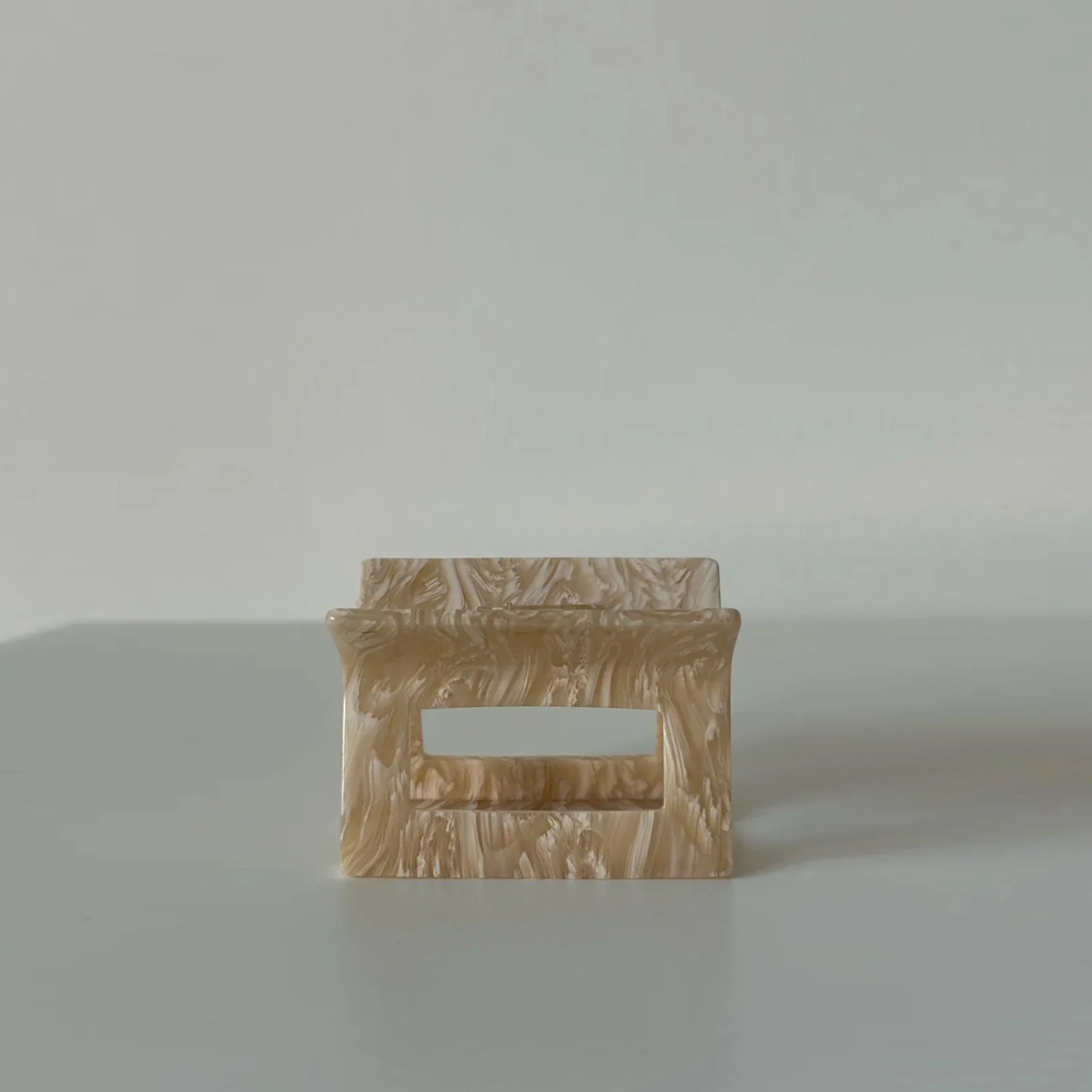 Elsa Clip camel swirl