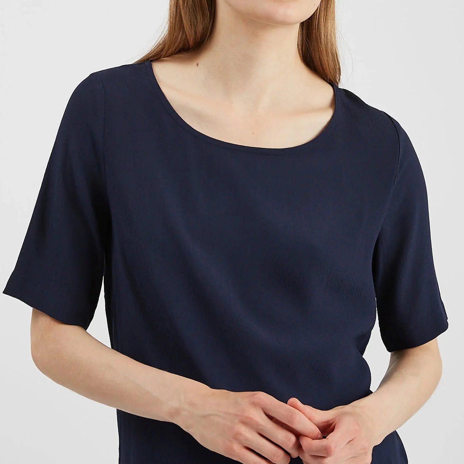 Elvire Top 687 navy blazer - Image 4