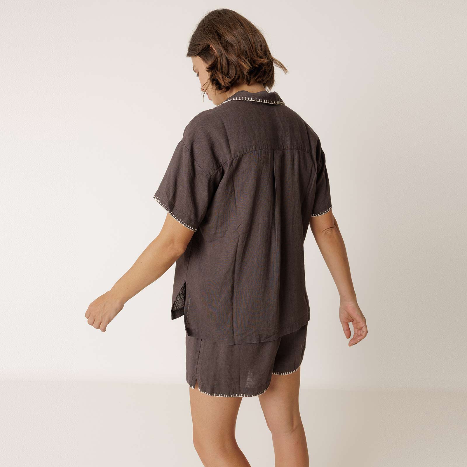 Embroidered Short Sleeve Blouse carbón - Image 2