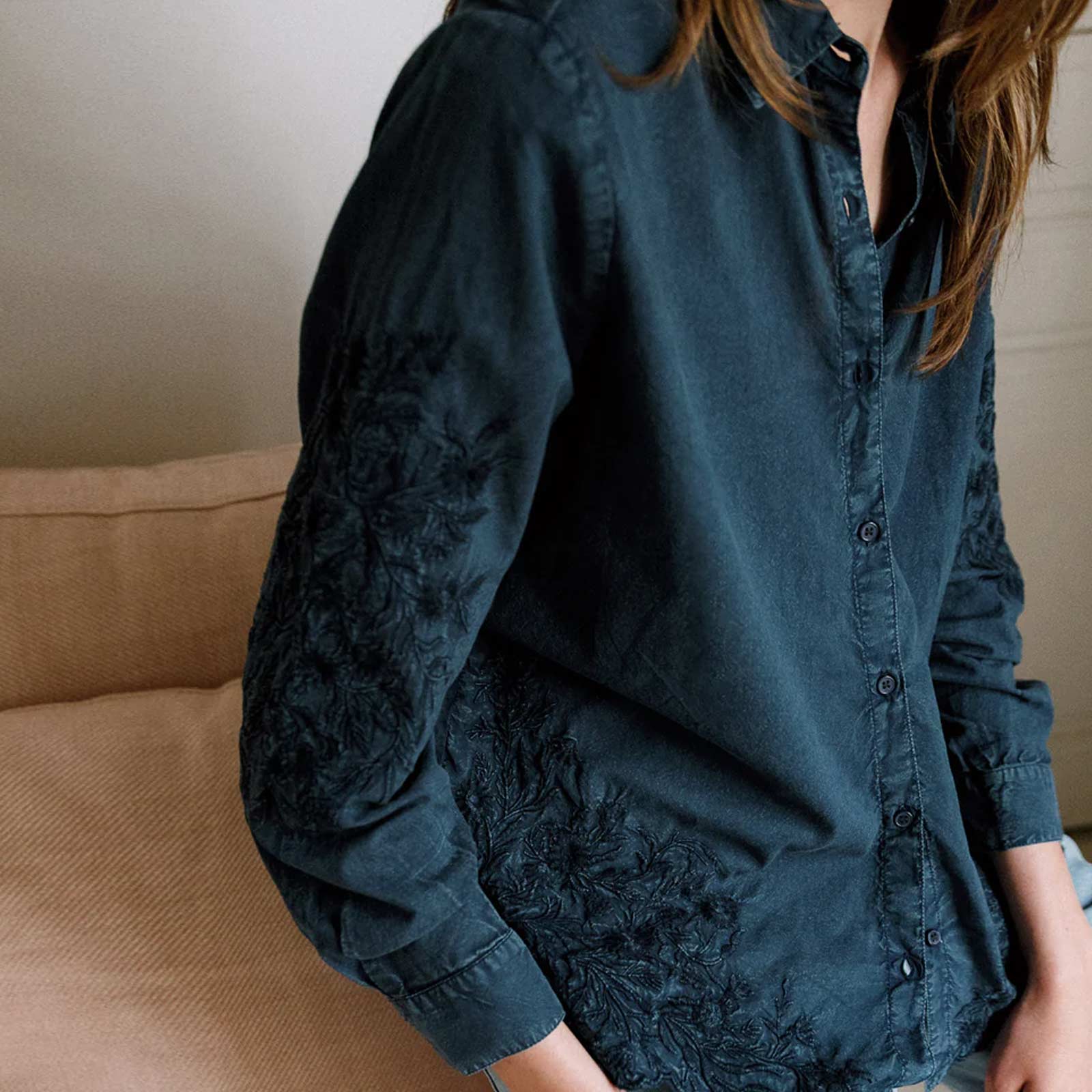 Embroidery Cotton Blouse marino - Image 3