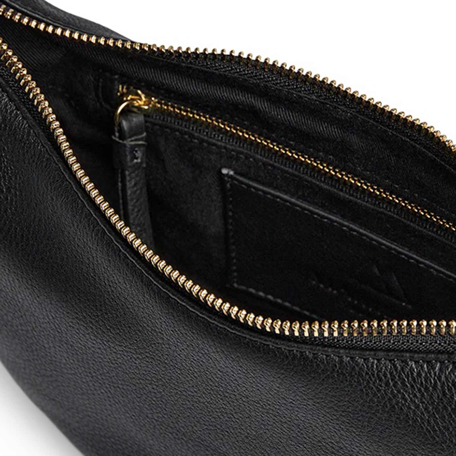FayeMBG Crossbody Bag Soft Vintage black w/br. gold - Image 5