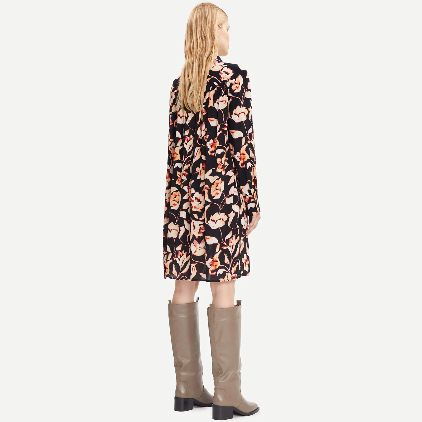 Gillian Dress AOP dreamy rose - Image 3