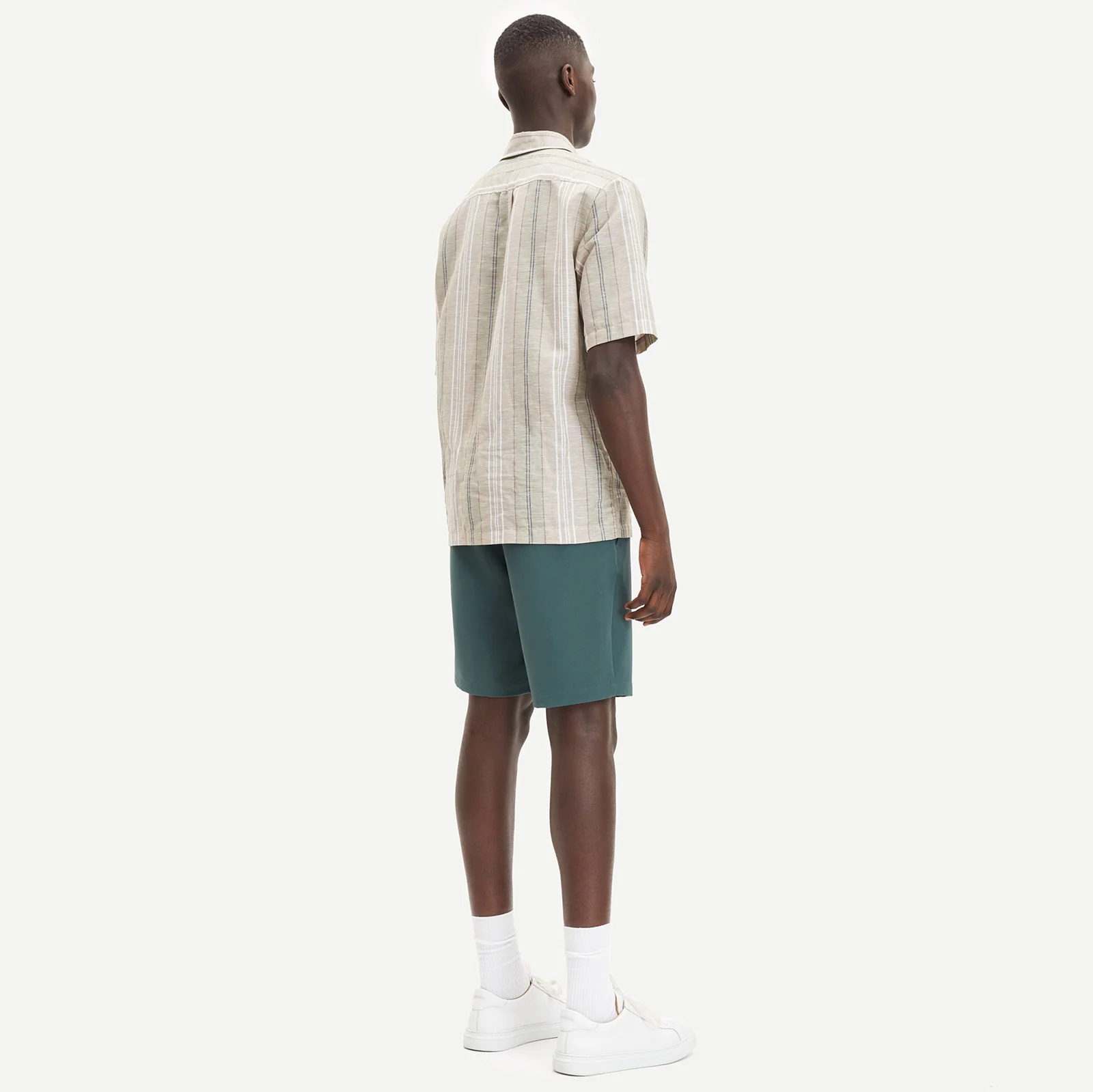Hals Shorts urban chic - Image 3