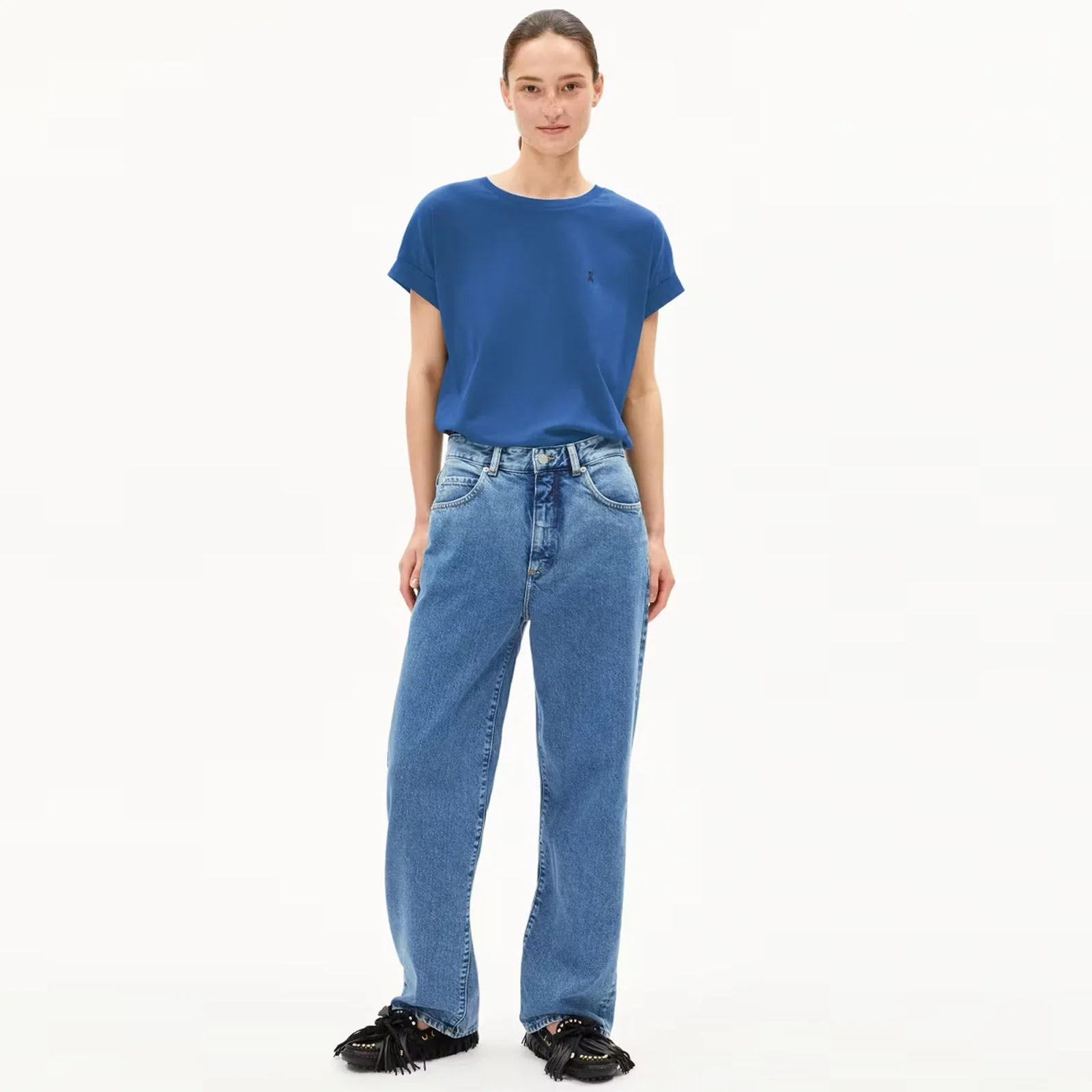 Idaara Tee dark morning - Image 3