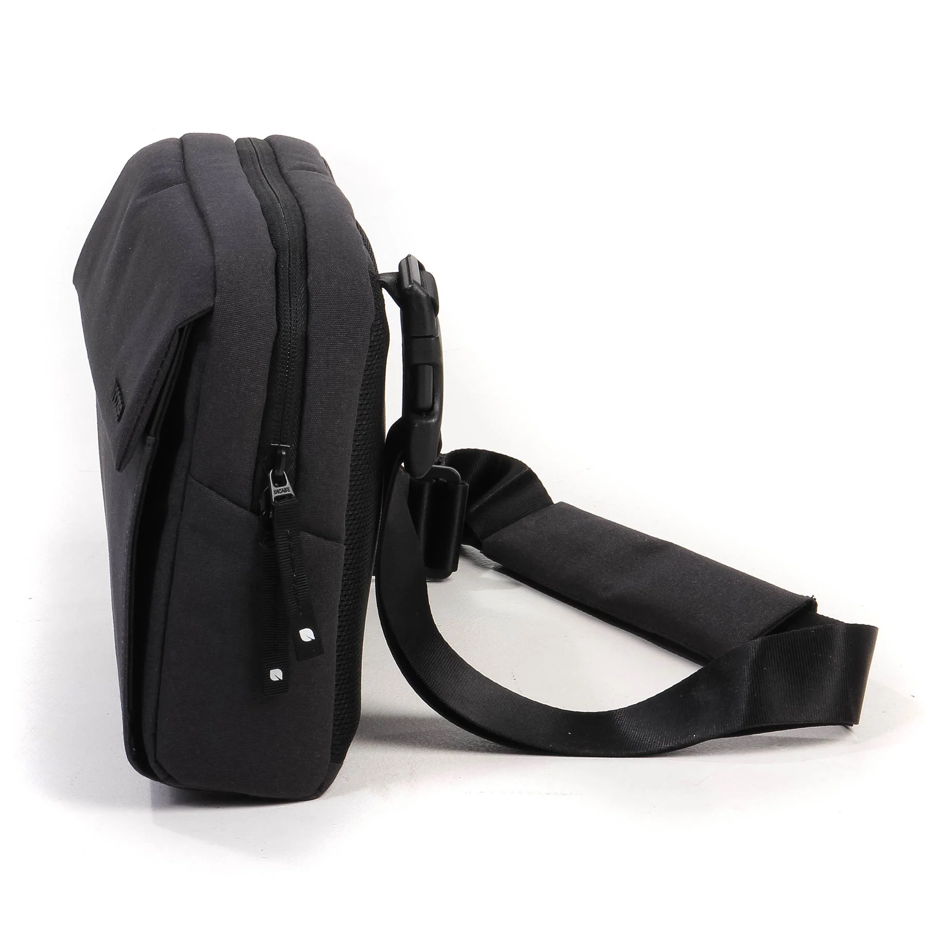 Field Bag View for iPad Air black - Image 2