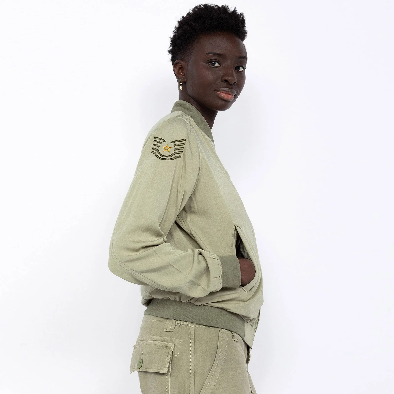 Calipsow Light Bomber Jacket sage khaki - Image 5