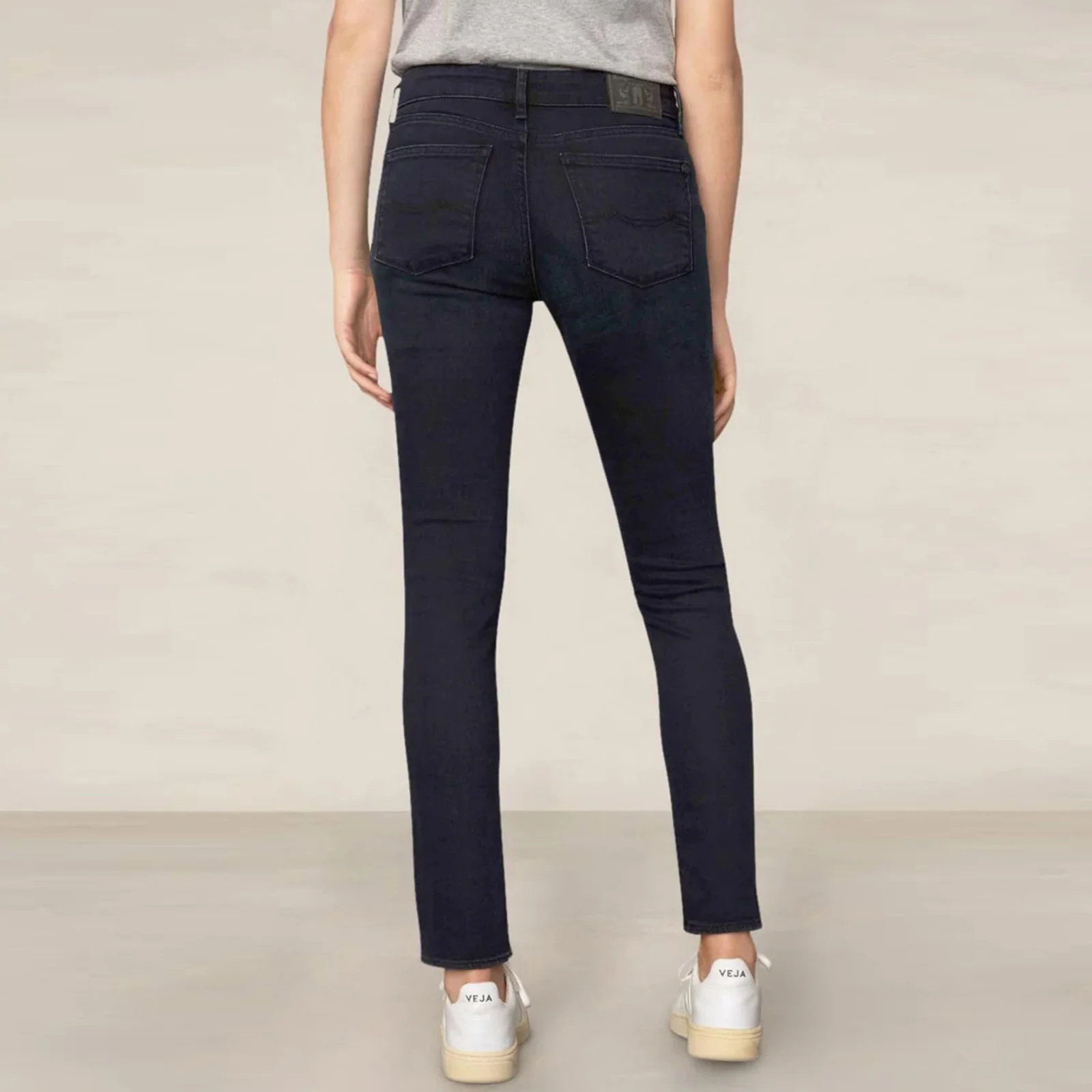 Juno Jeans black worn in - Image 3