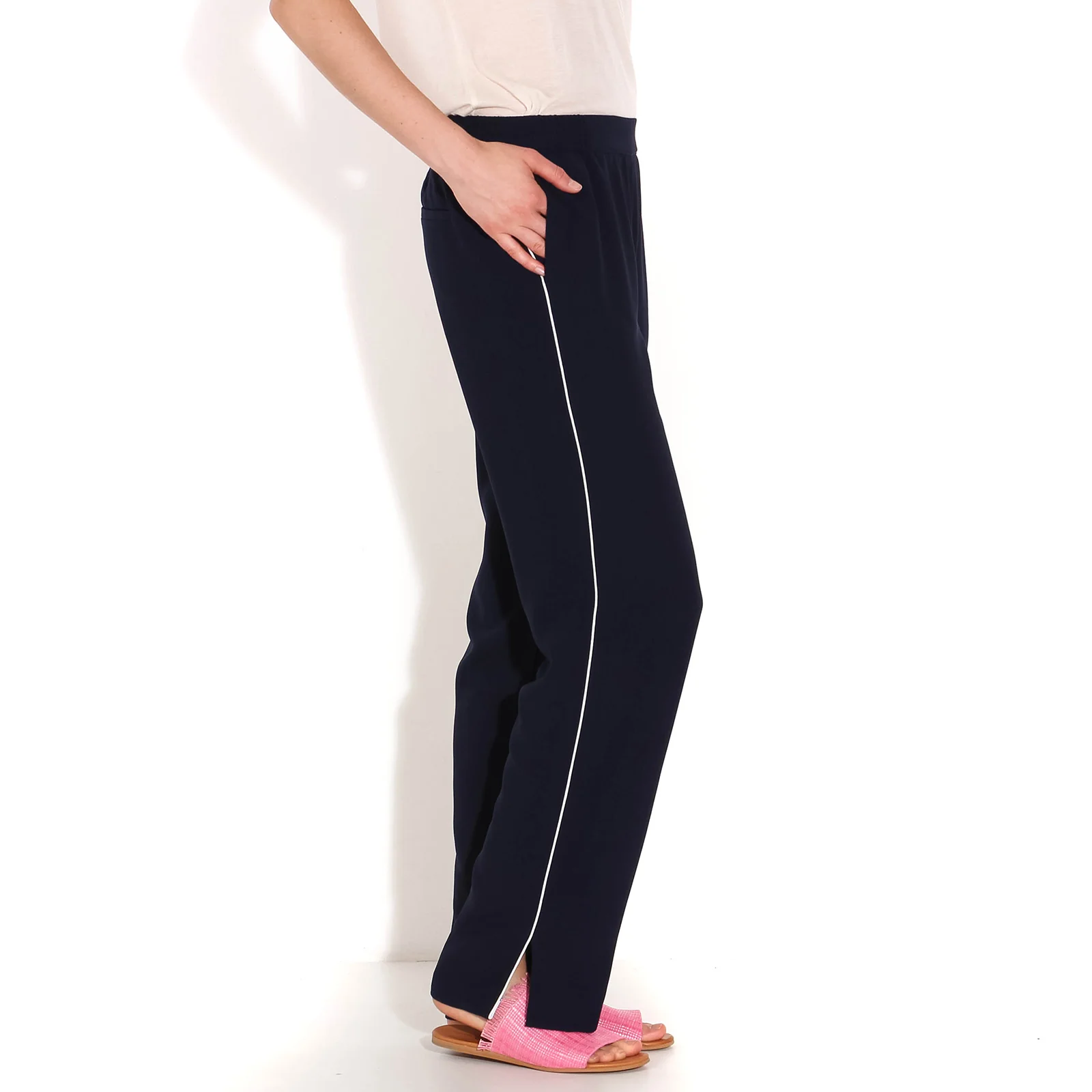 Tricky Trousers navy - Image 4