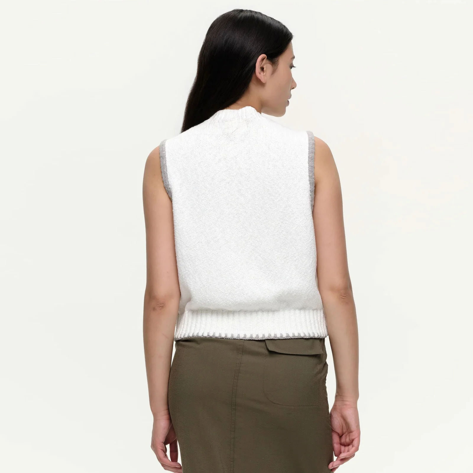 Kaata Sleeveless Cardigan off white - Image 2