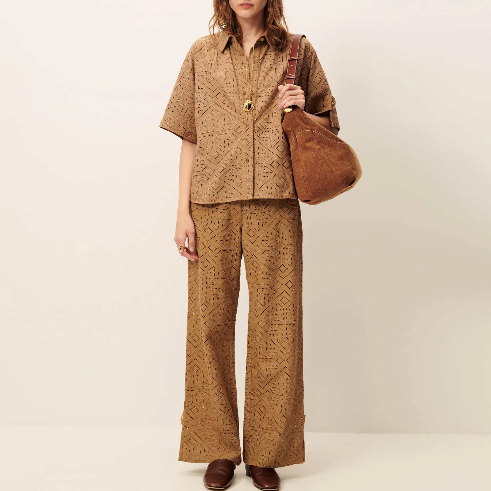 Kaia Embroidered Shirt pampa - Image 4