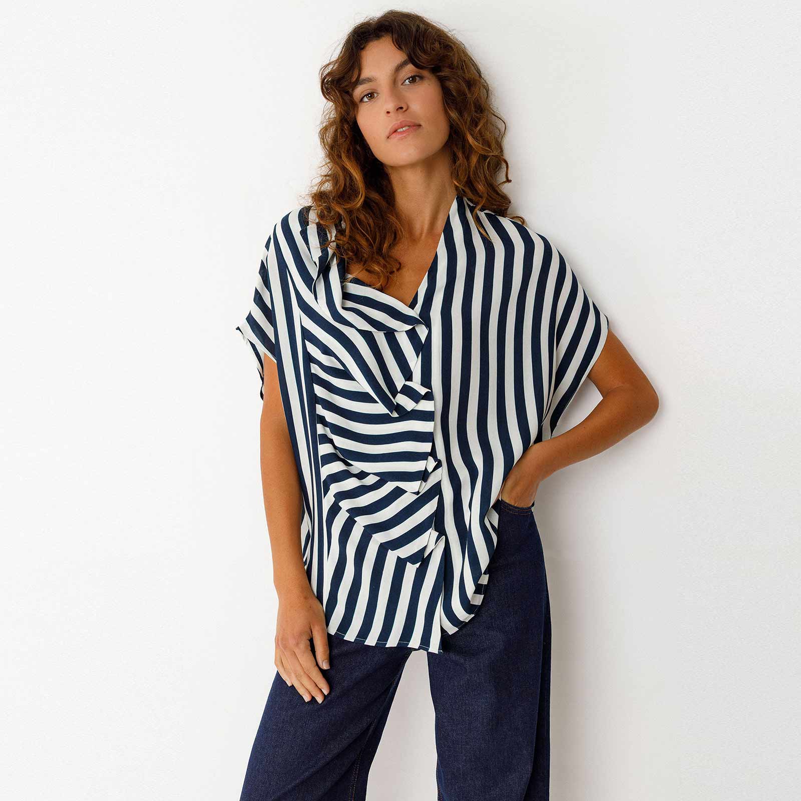 Kaua Shirt blue stripes