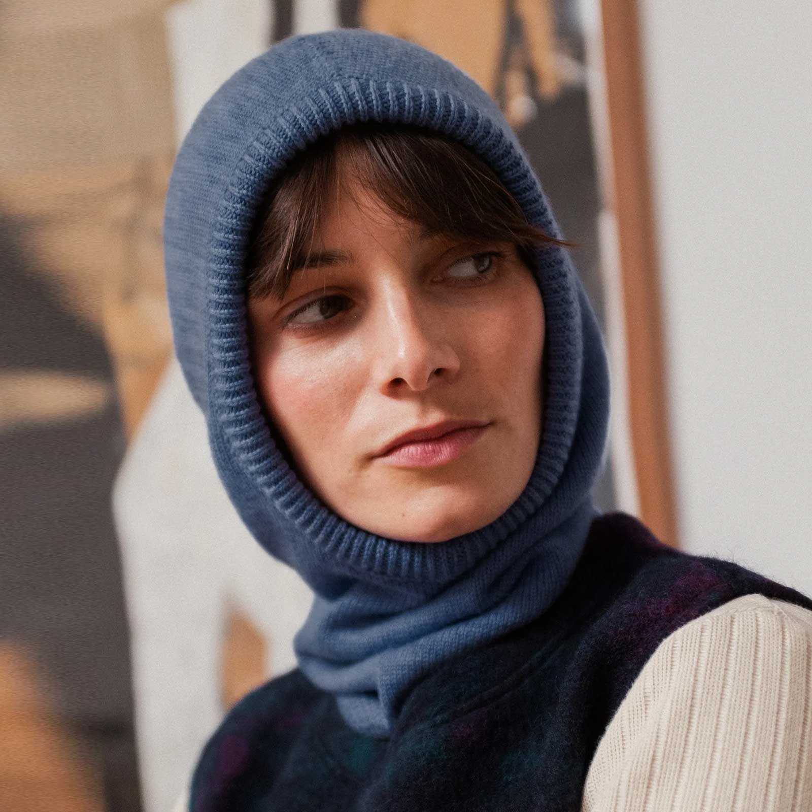 Knit Hood washed blue - Image 2