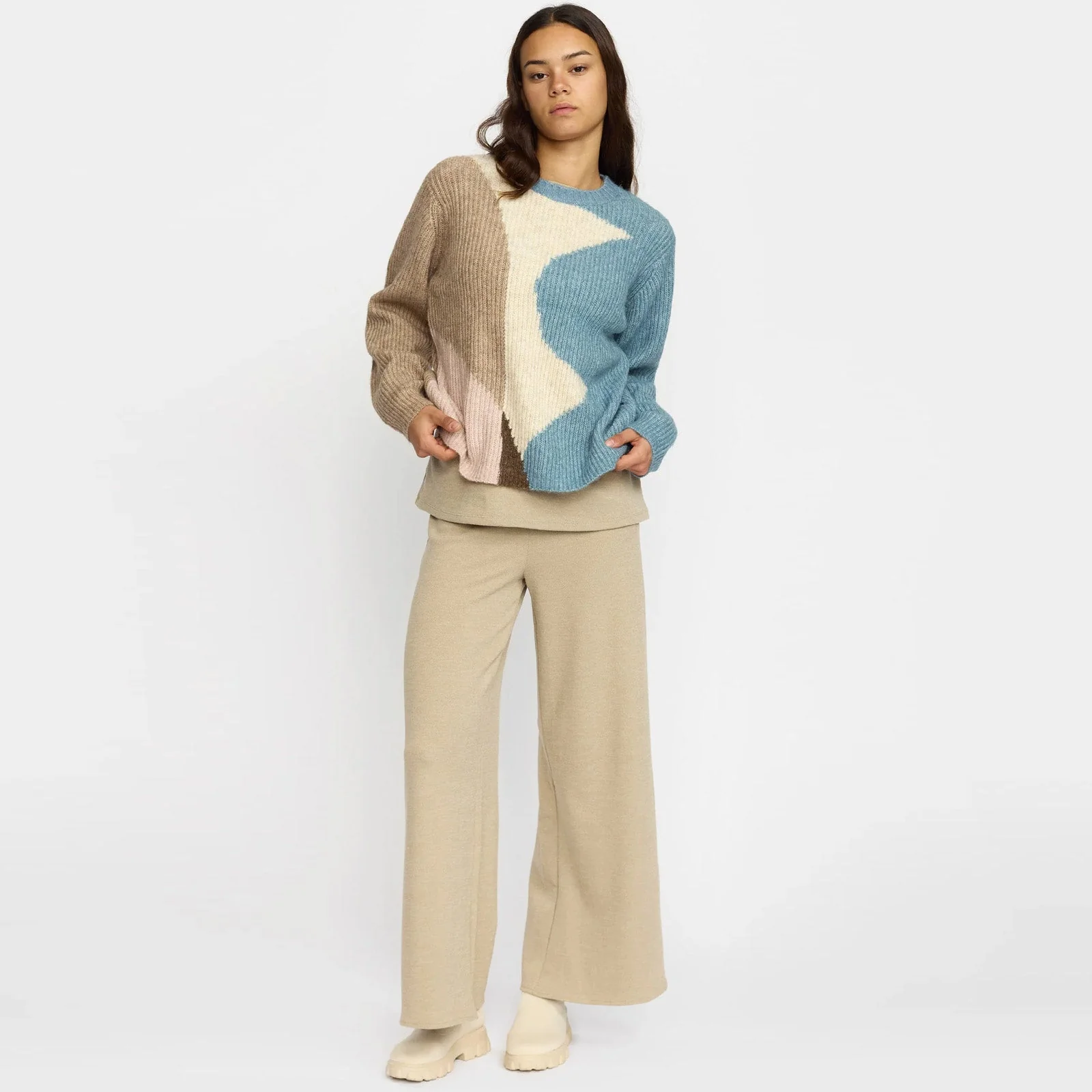 Knit Sweater beige - Image 4