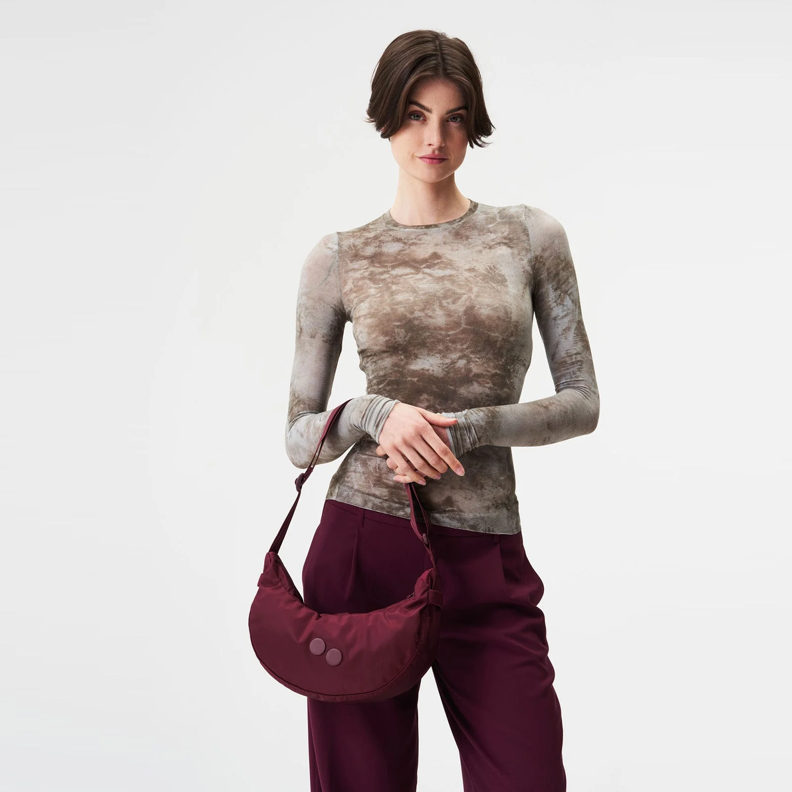 Krumm Small Changeant Crossbody Bag glazed red - Image 7