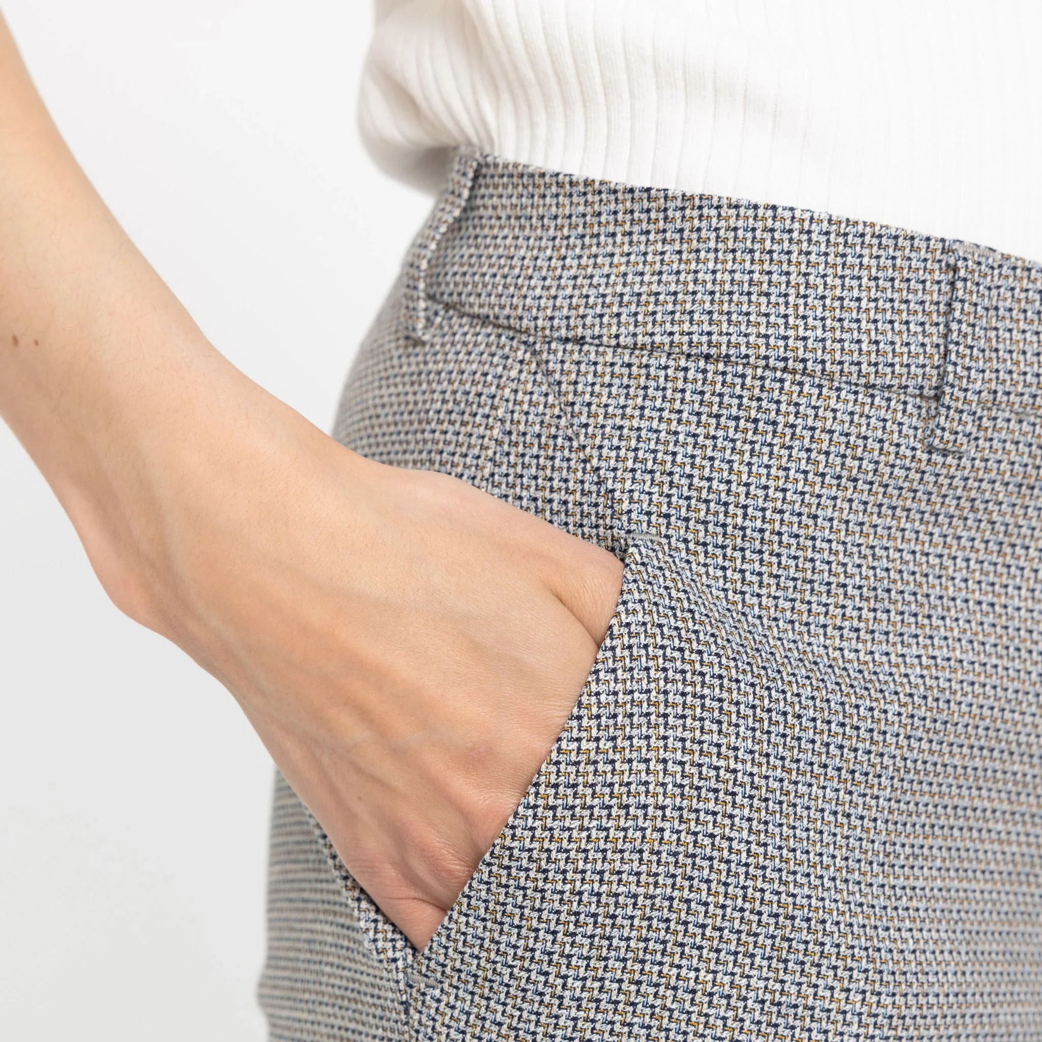 Kylie Crop 087 Trousers navy sand mix check - Image 5