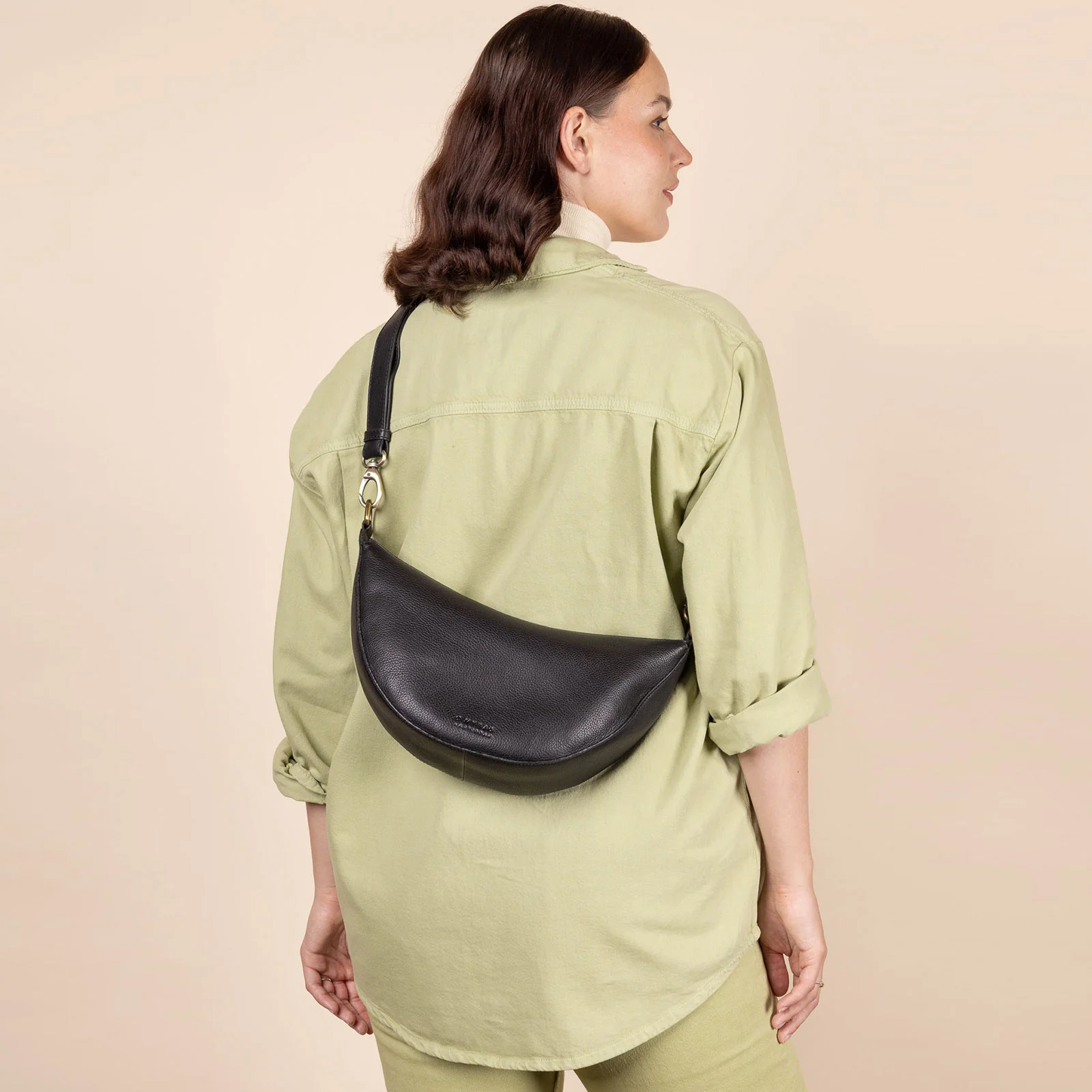 Leo Soft Grain Leather Bag black
