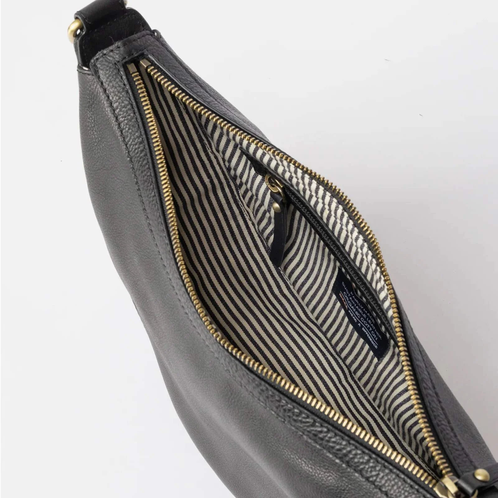 Leo Soft Grain Leather Bag black - Image 8