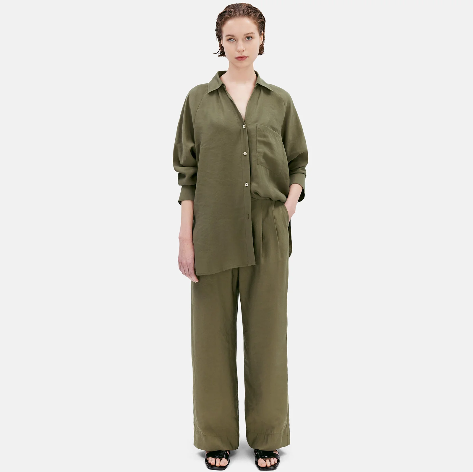 Lisette Pant martini olive - Image 2
