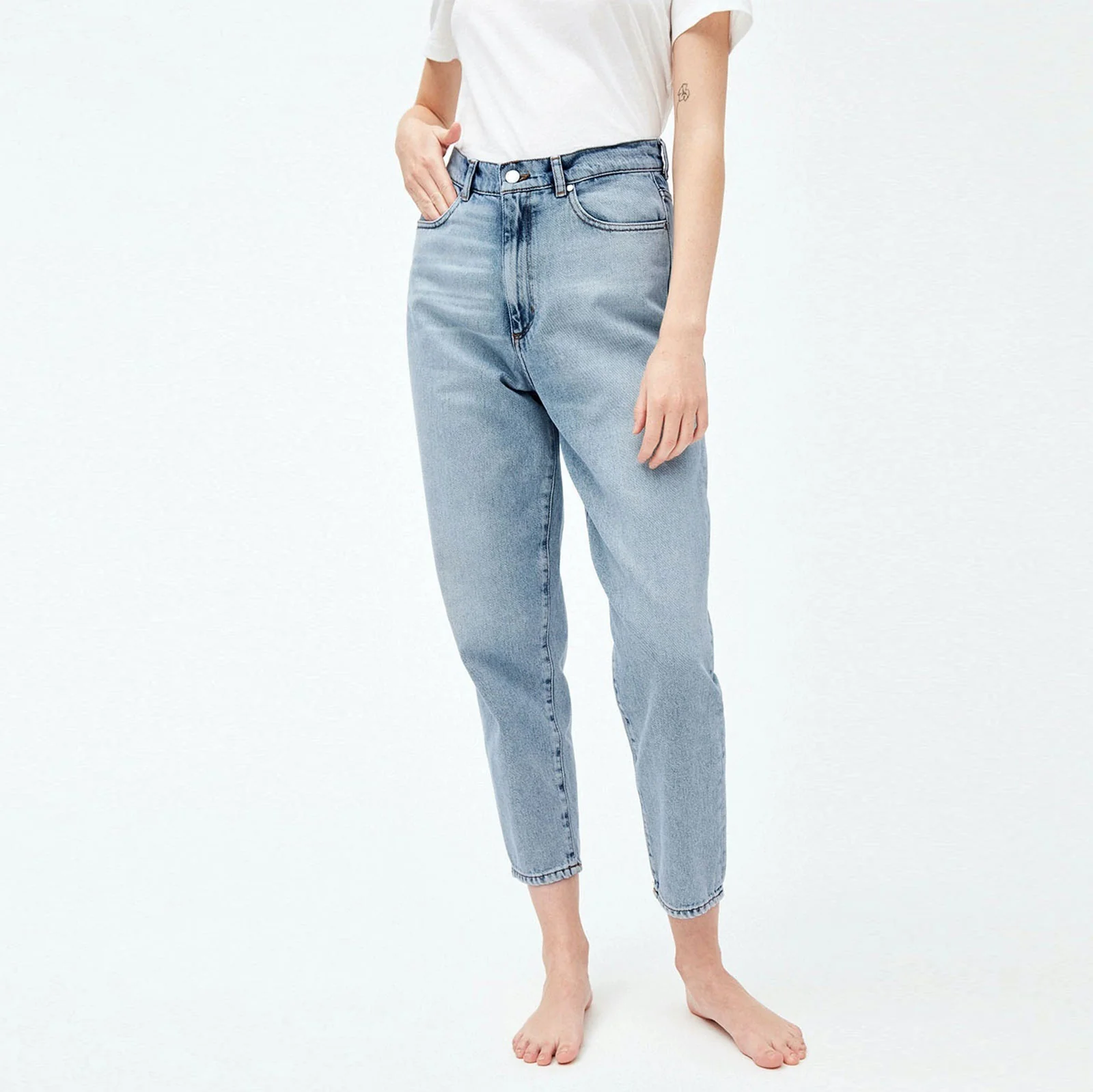 Mairaa Mom Fit Jeans faded blue - Image 6