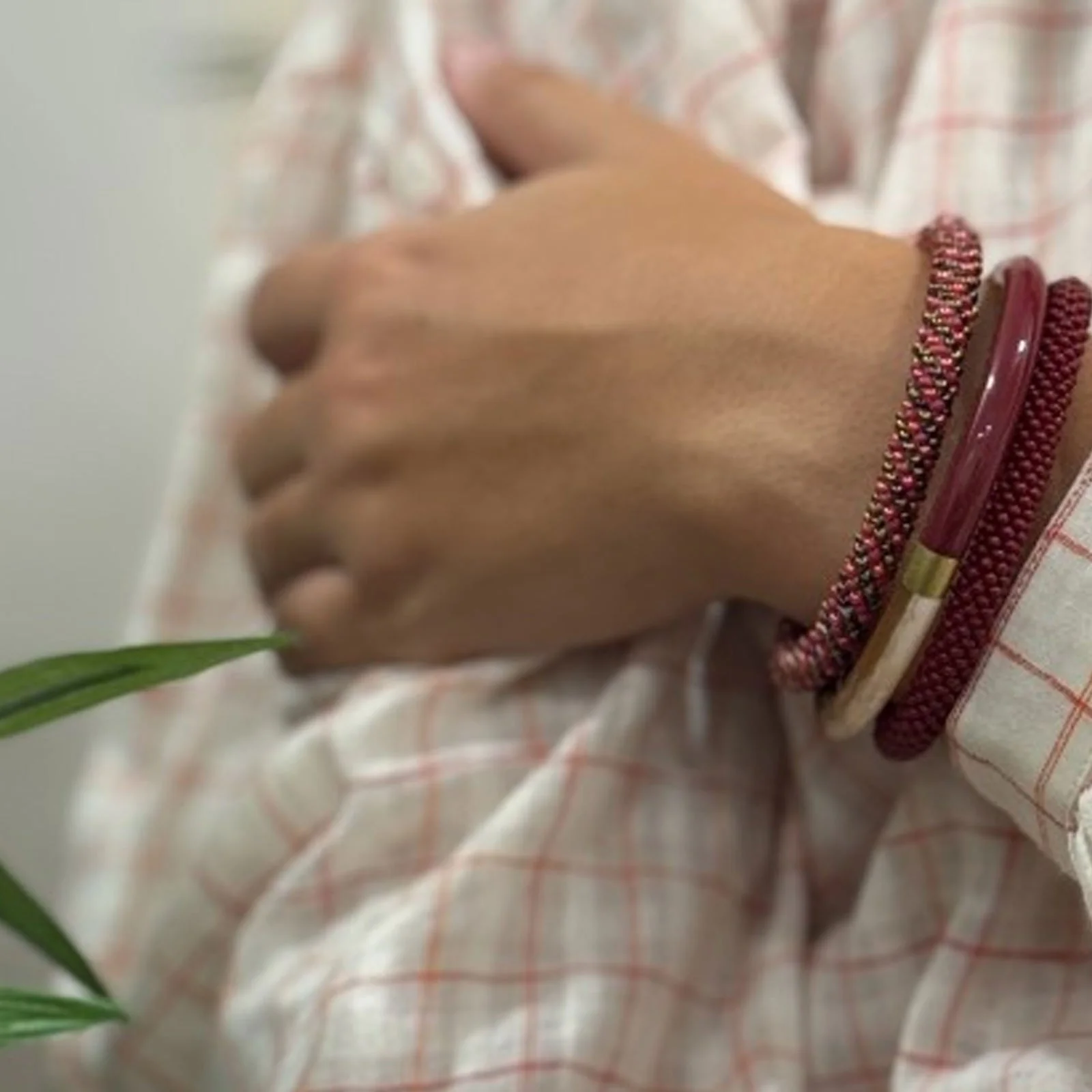 Nepalese Bracelet bordeaux B52 - Image 2