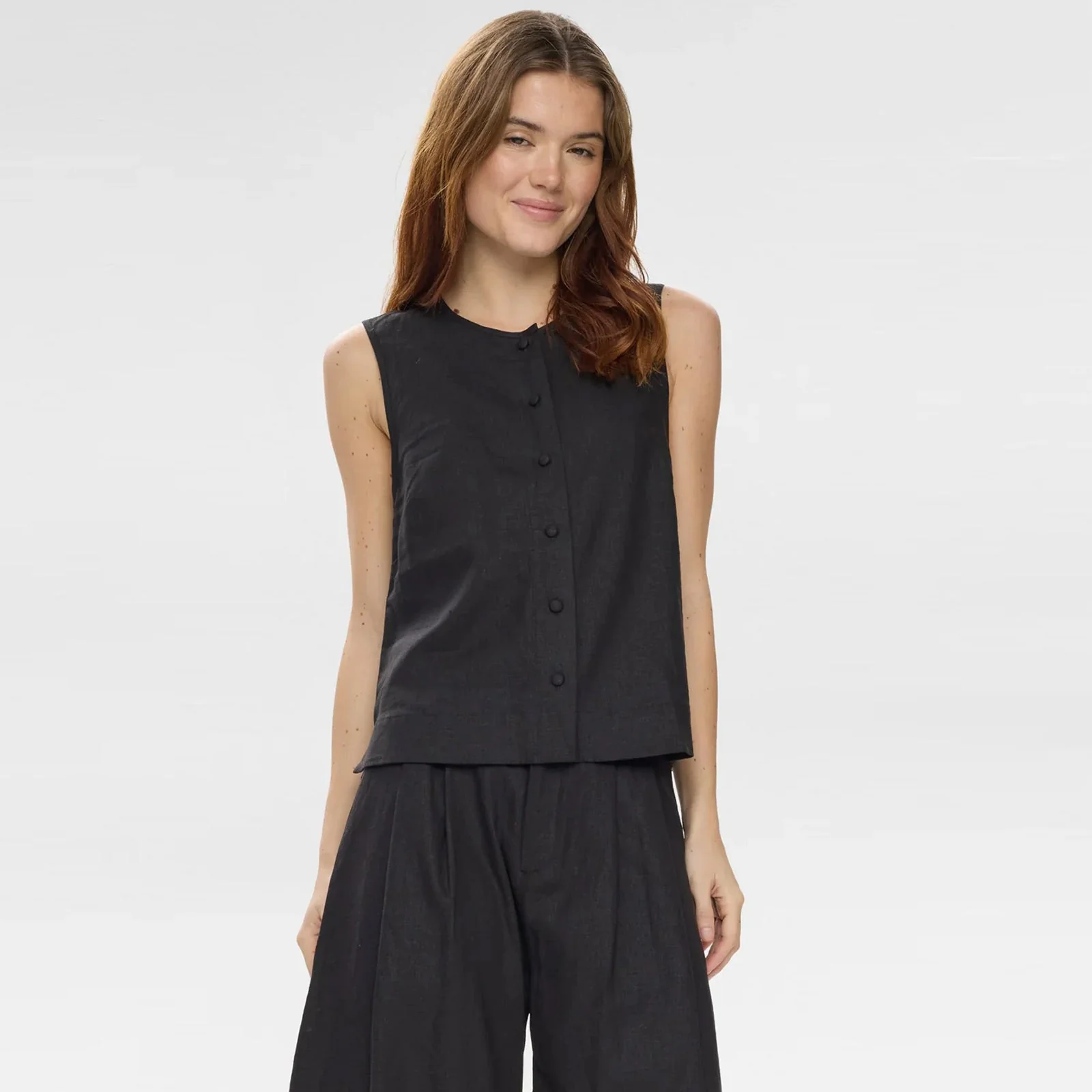 Nualani Vest caviar