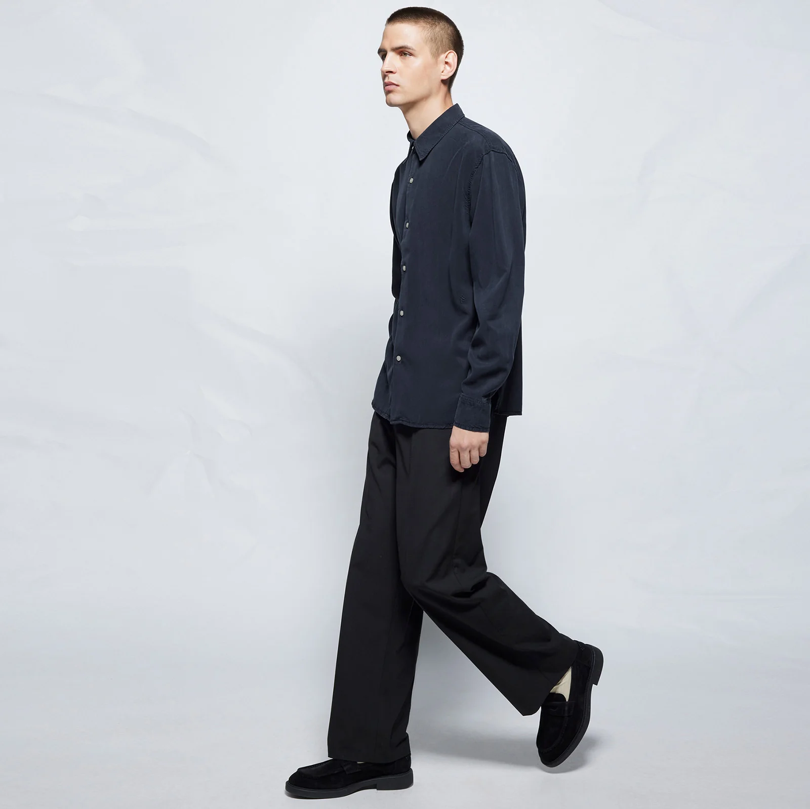 Ossian Tencel Shirt dark navy - Image 3