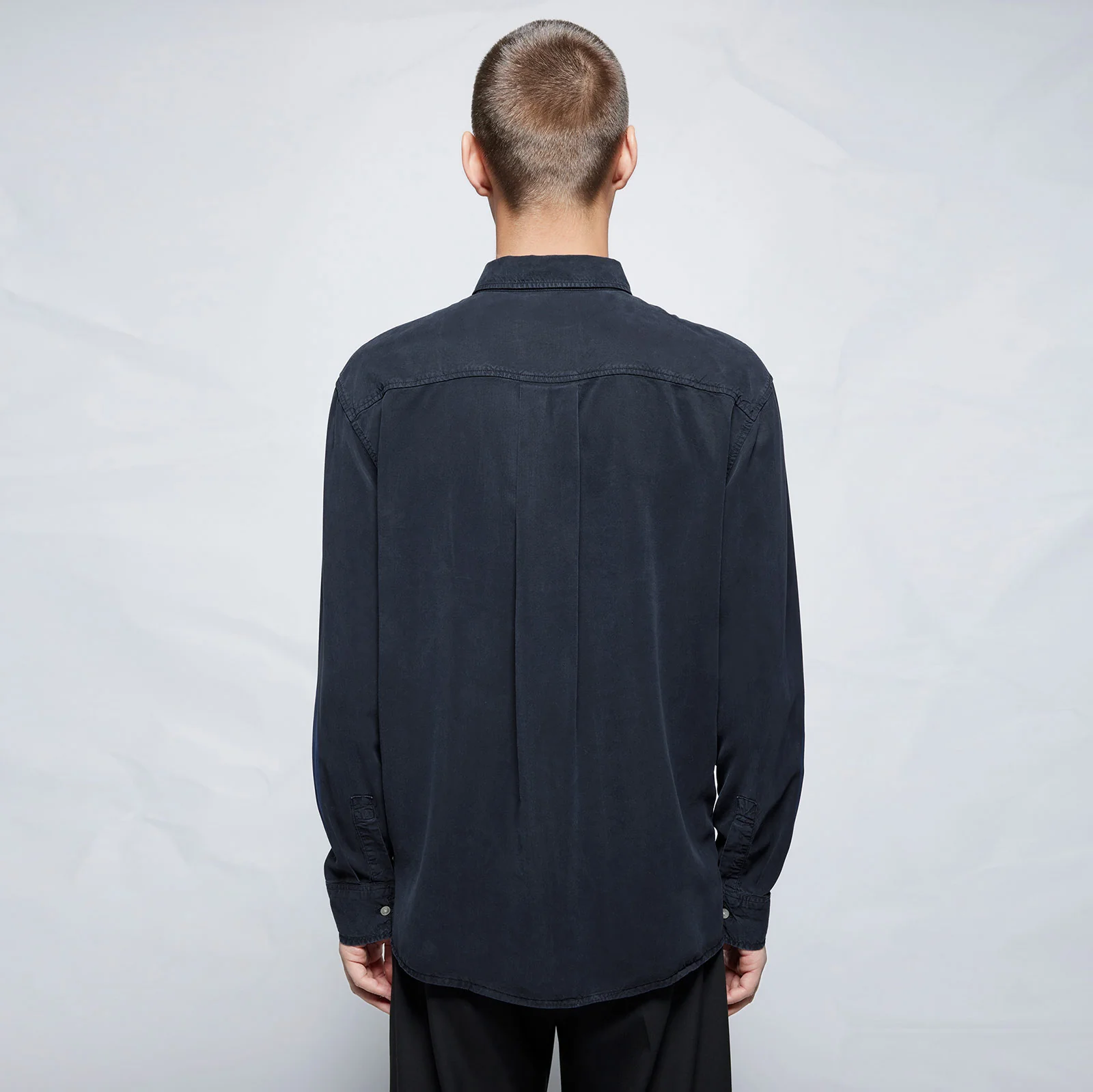 Ossian Tencel Shirt dark navy - Image 4