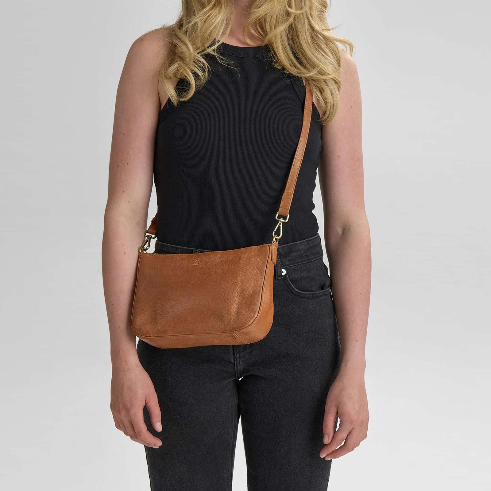 RemonaMBG Crossbody Bag Soft Vintage cognac w/br. gold - Image 2