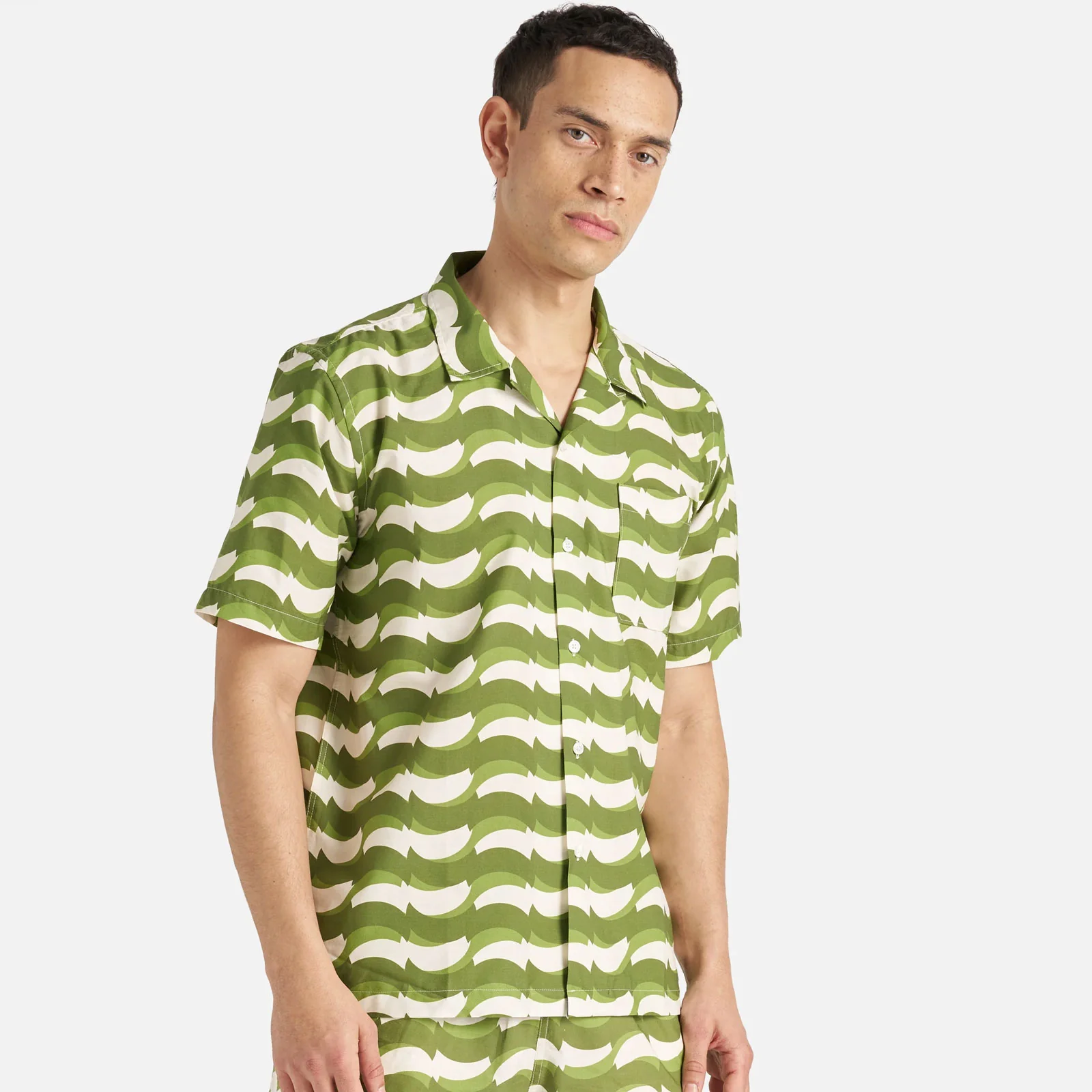 Road Shirt Geo Wave Print green