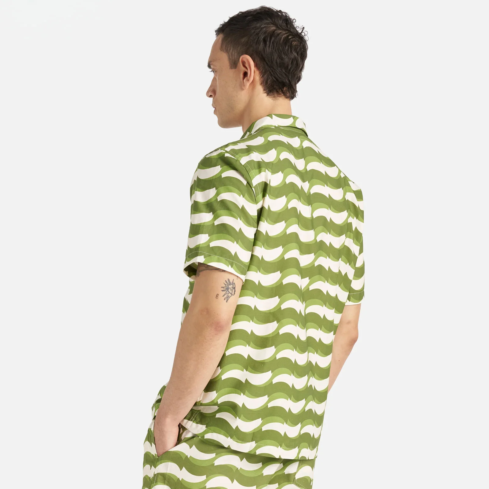 Road Shirt Geo Wave Print green - Image 2