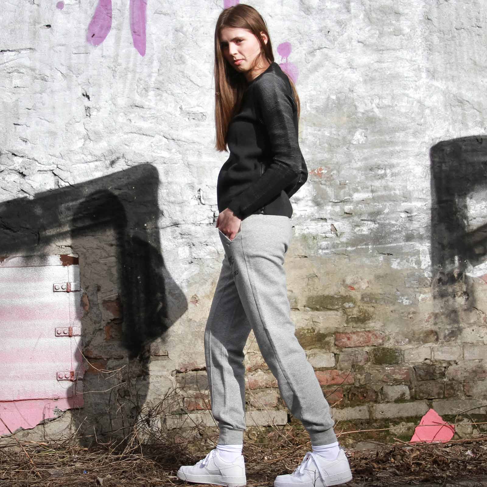 RU NTF Read Vintage Cuff Sweat Pants - Image 5