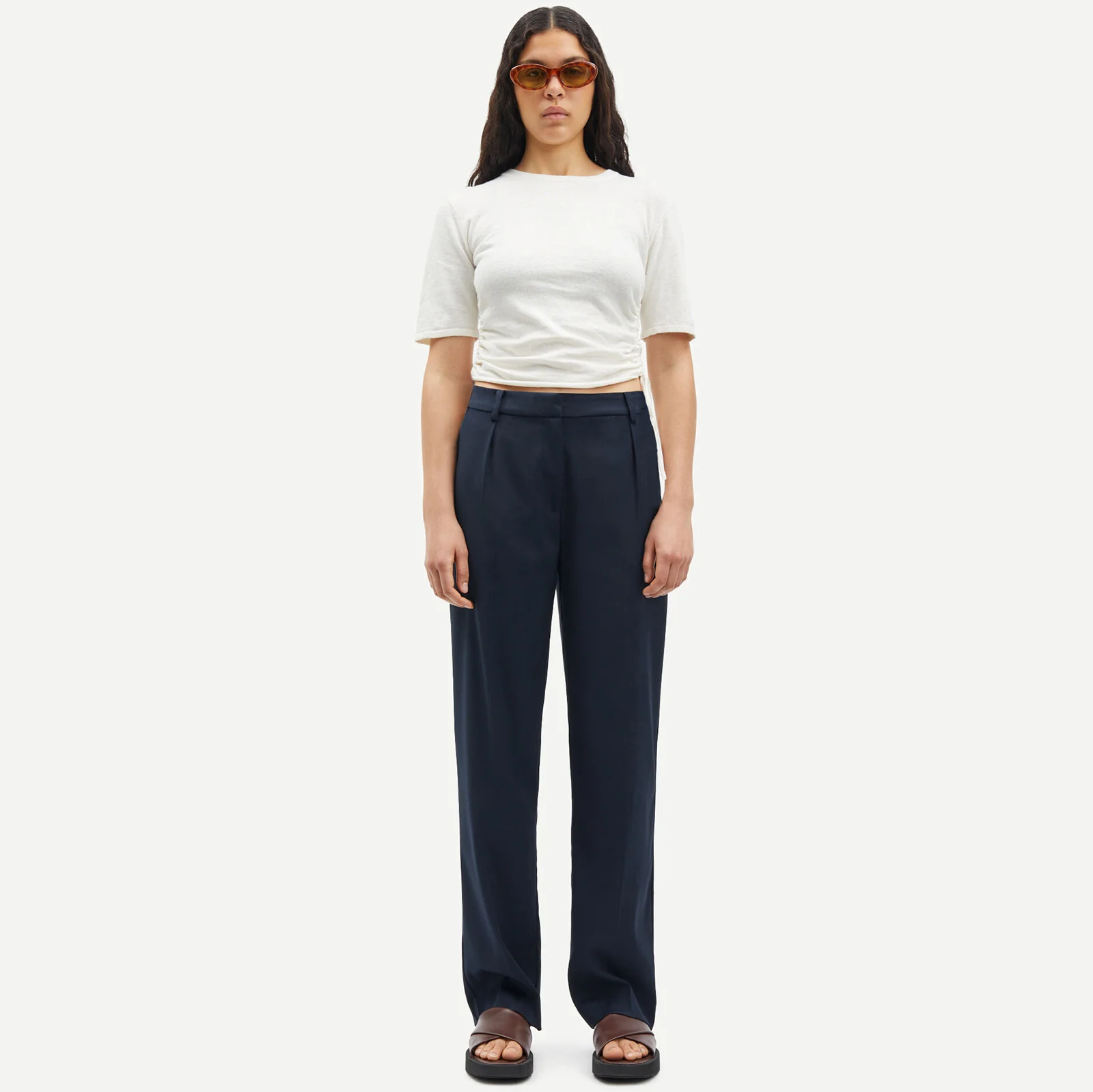 Saramona Trousers salute - Image 3
