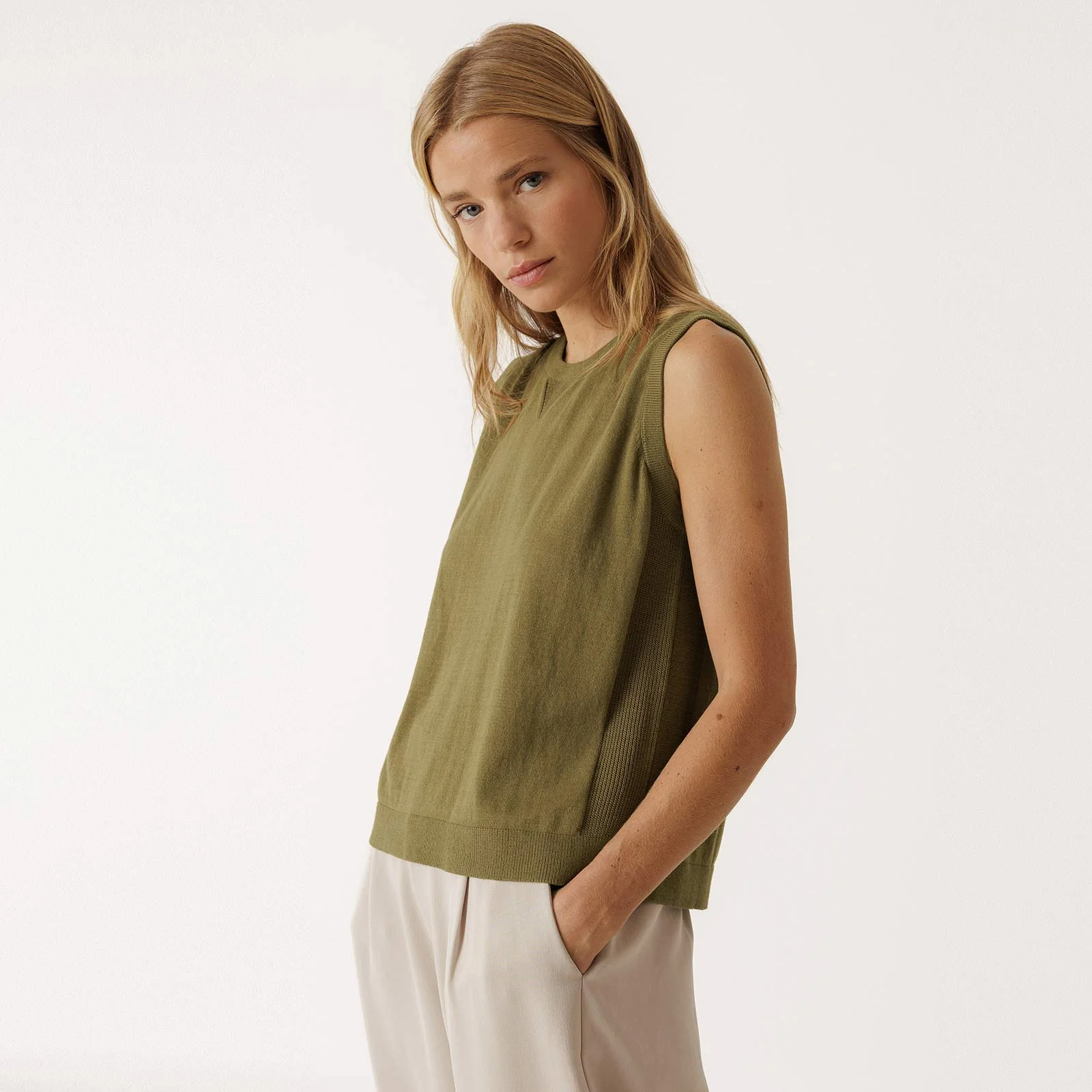 Soft Cotton Vest khaki - Image 2
