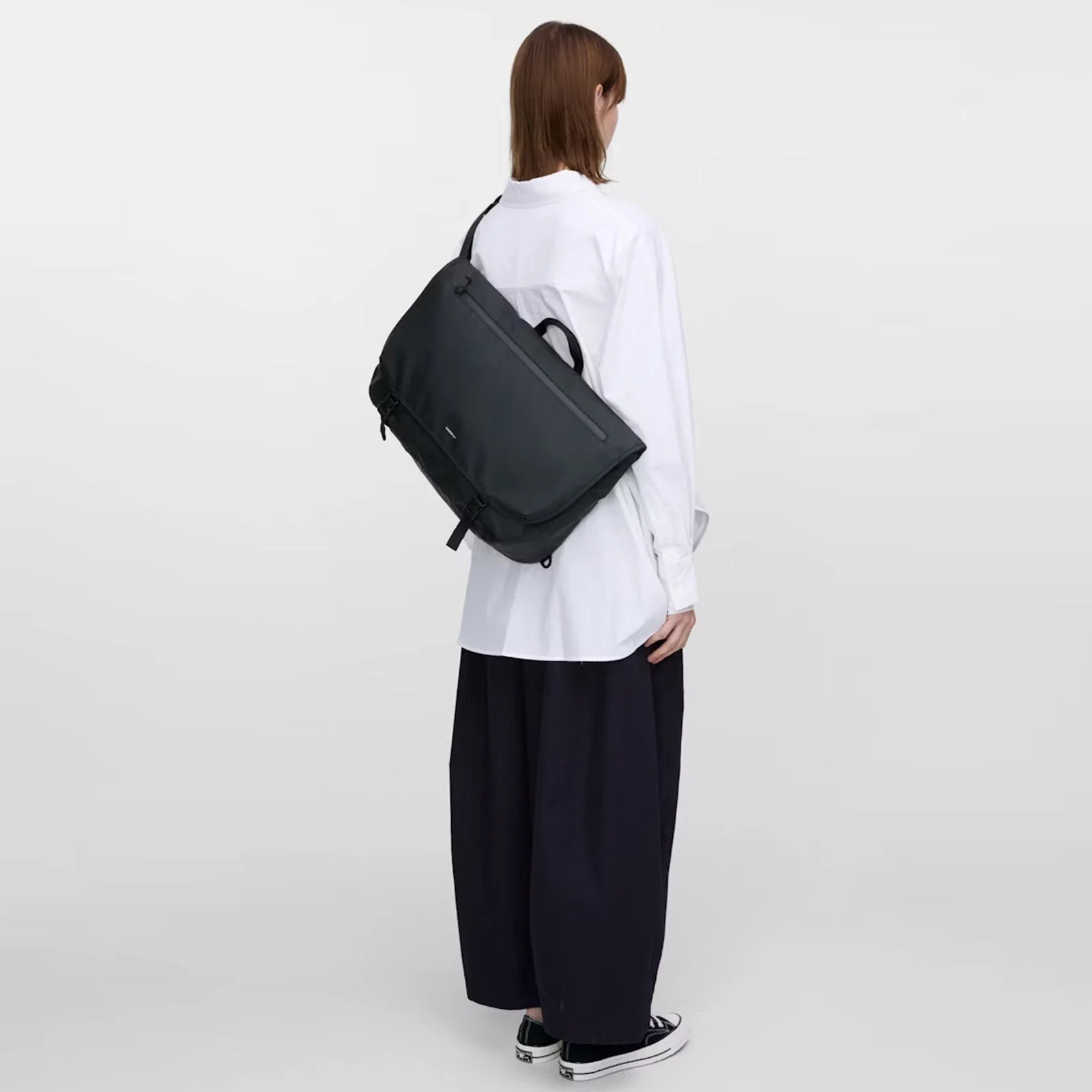 Stream Messenger Bag black - Image 6