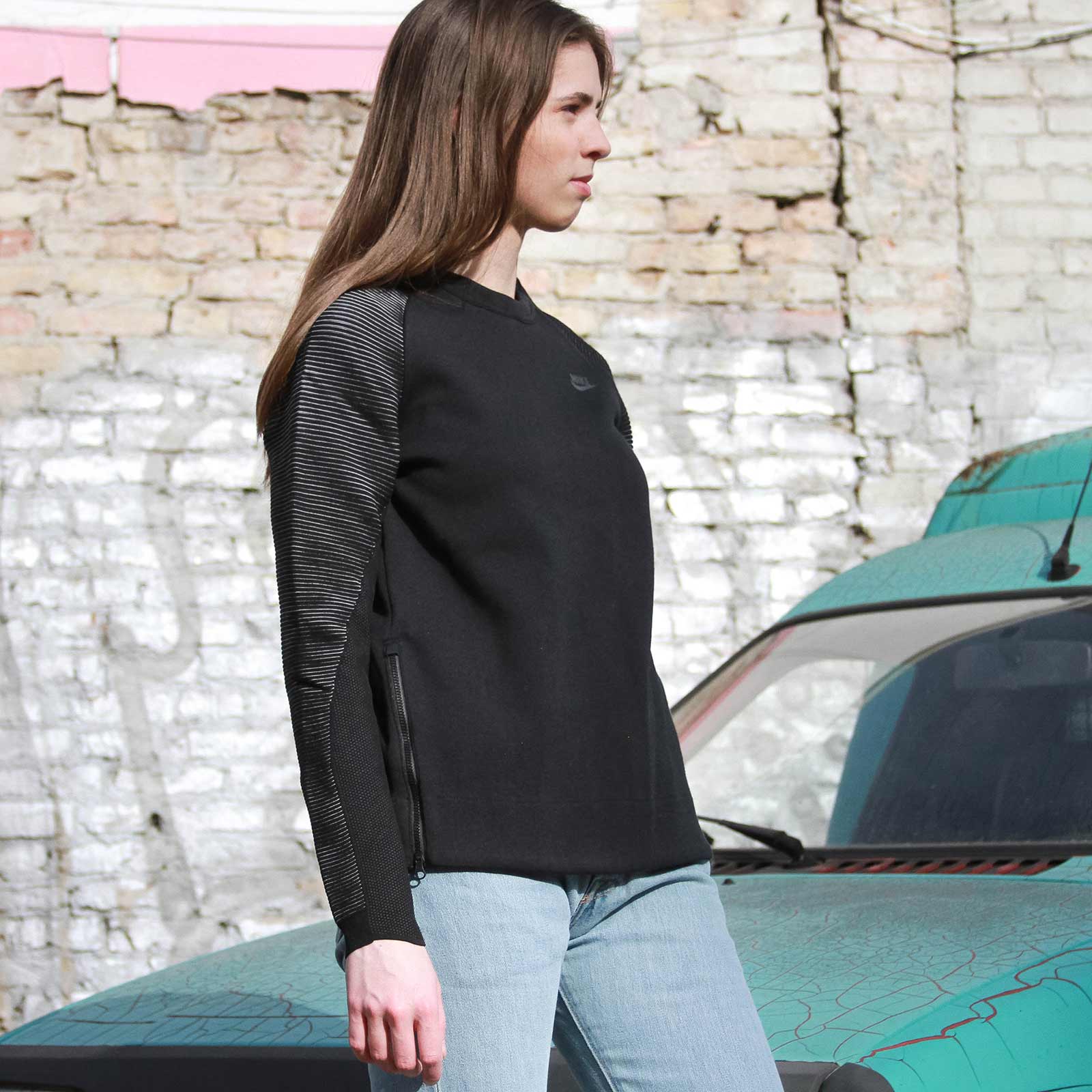 W Tech Fleece Crew black - Image 6
