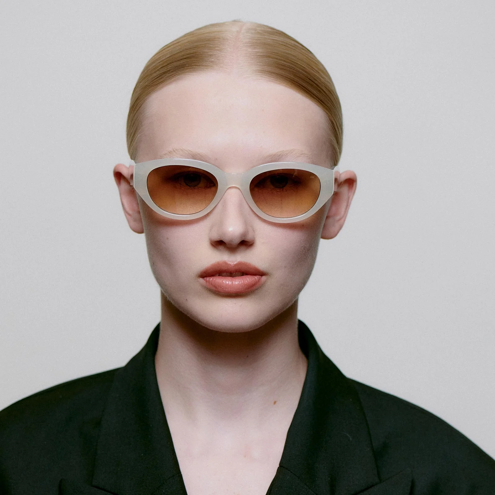 Winnie Sunglasses cream bone - Image 3