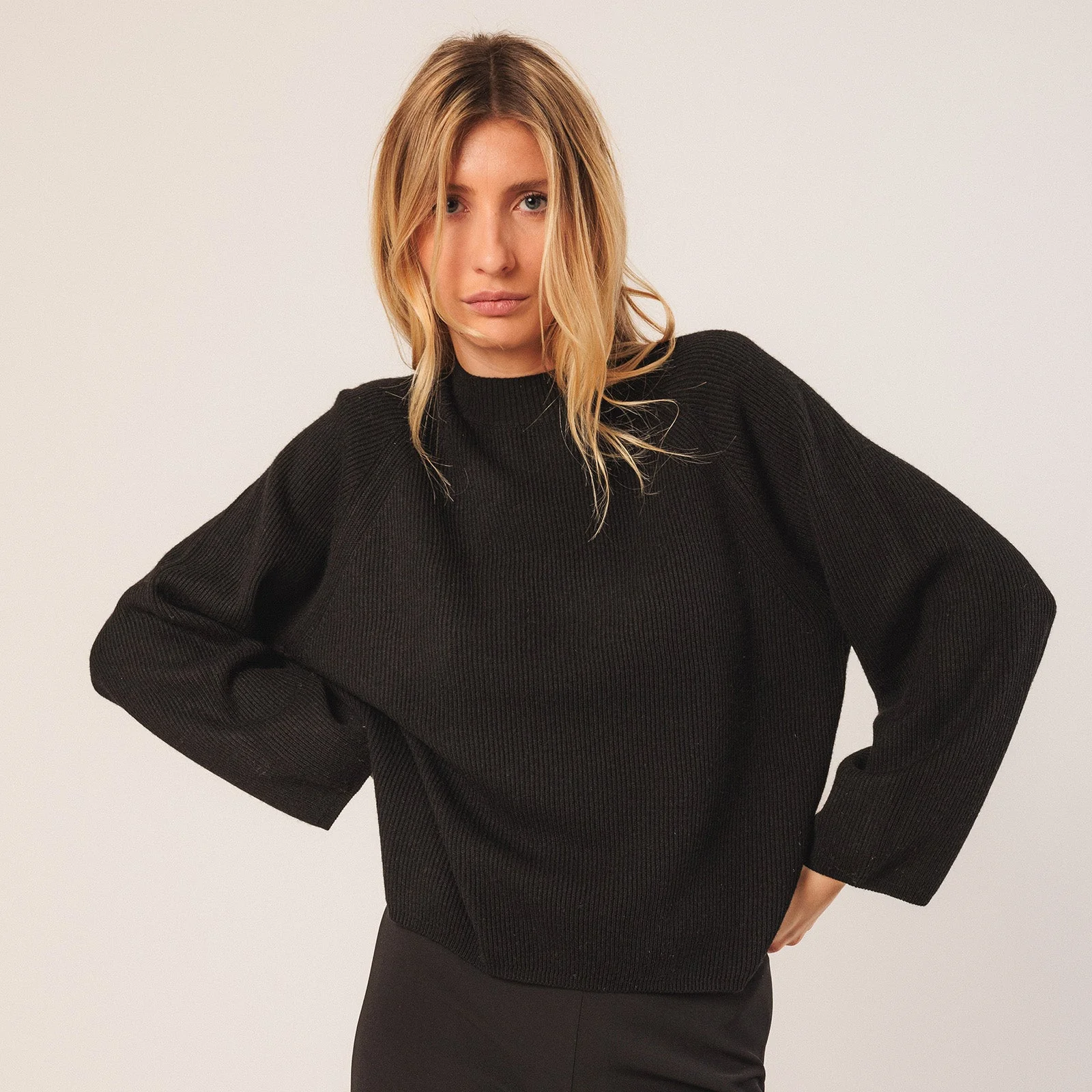 Wool Knit Jumper black